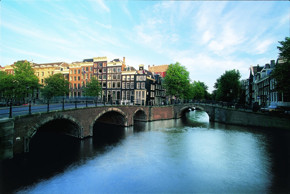 ncl Eu Amsterdam Canal Norwegian en Europa